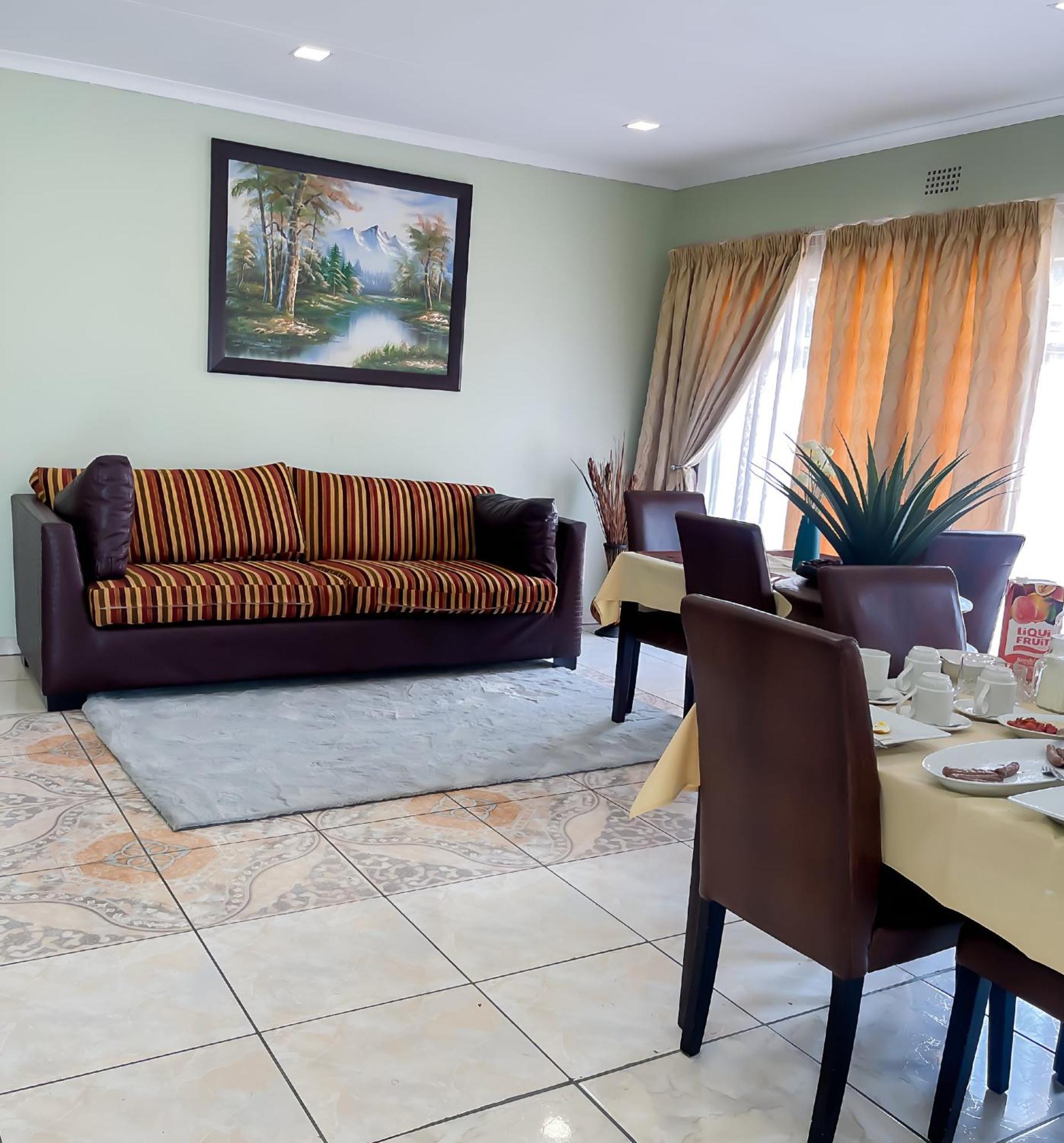 Oasis Of Life Guest House Witbank Eksteriør bilde