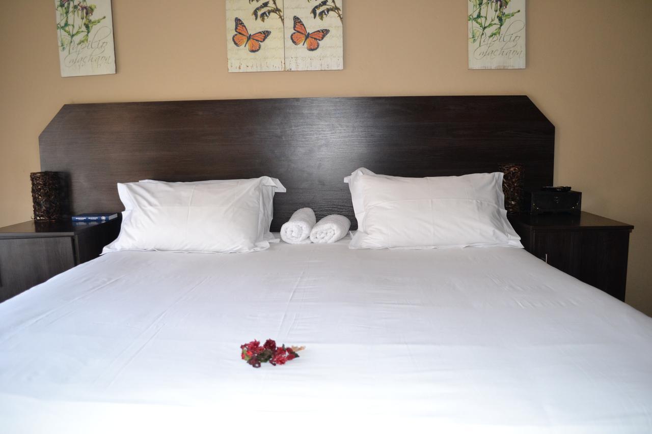 Oasis Of Life Guest House Witbank Eksteriør bilde