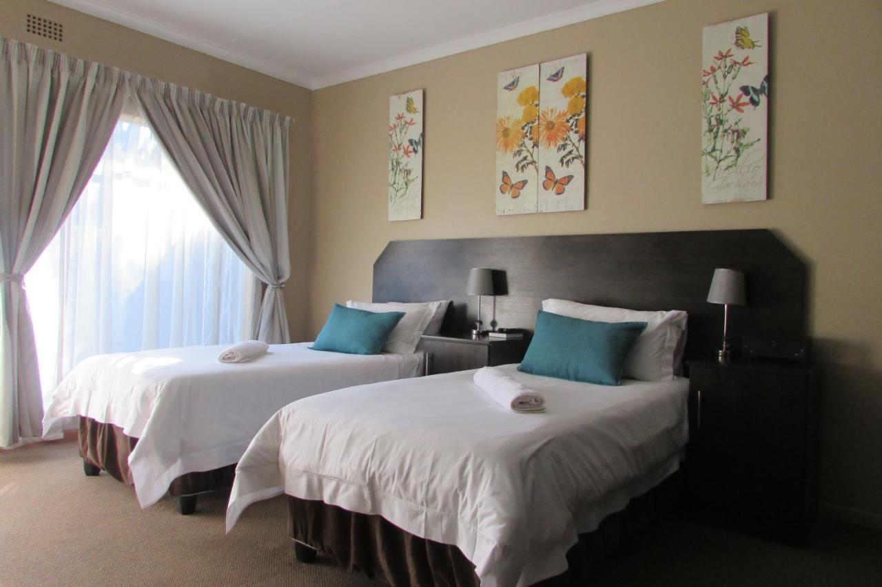 Oasis Of Life Guest House Witbank Eksteriør bilde